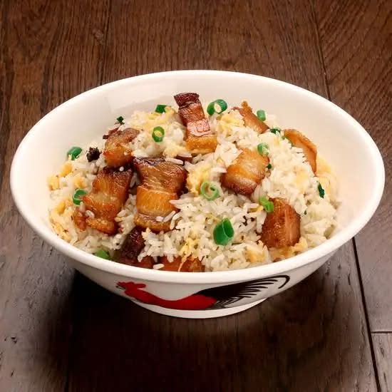F6 Crispy Pork Fried Rice 燒肉炒飯